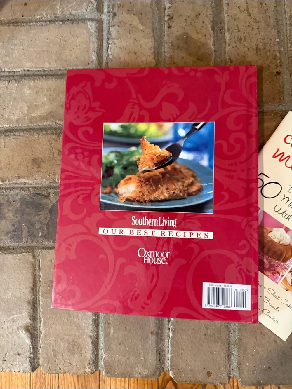 Southern Living Easy Weeknight Favorites - Blue and Red Cover